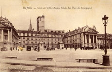 Hôtel de ville, ancien Palais des Ducs