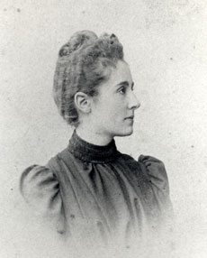 Mère Germaine jeune fille