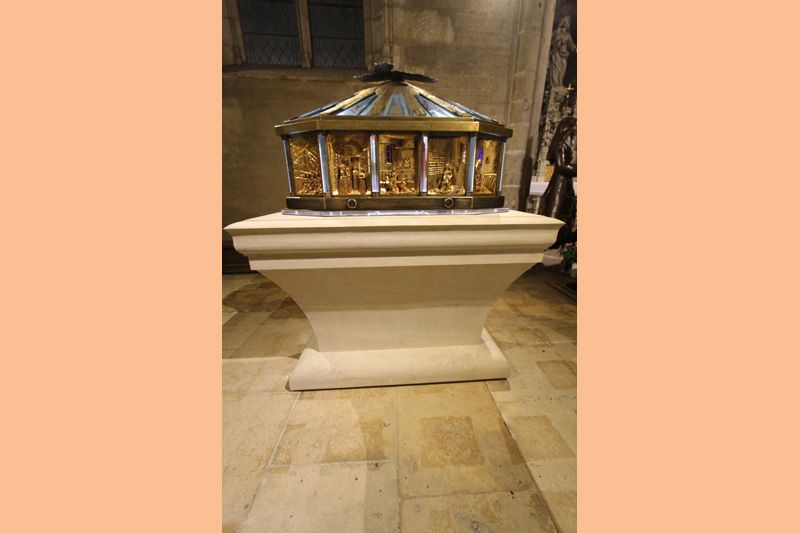 Comme une demeure, Â« Elisabeth, maison de Dieu Â» et douze panneaux pour Ã©voquer son chemin de vie