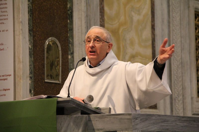 Â« Sainte Elisabeth, prie pour nous ; Toi notre amie, prie pour nous ; Veille sur nos vies, prie pour nous Â»