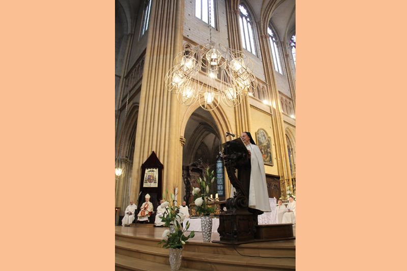 Lecture de la lettre de saint Paul aux EphÃ©siens