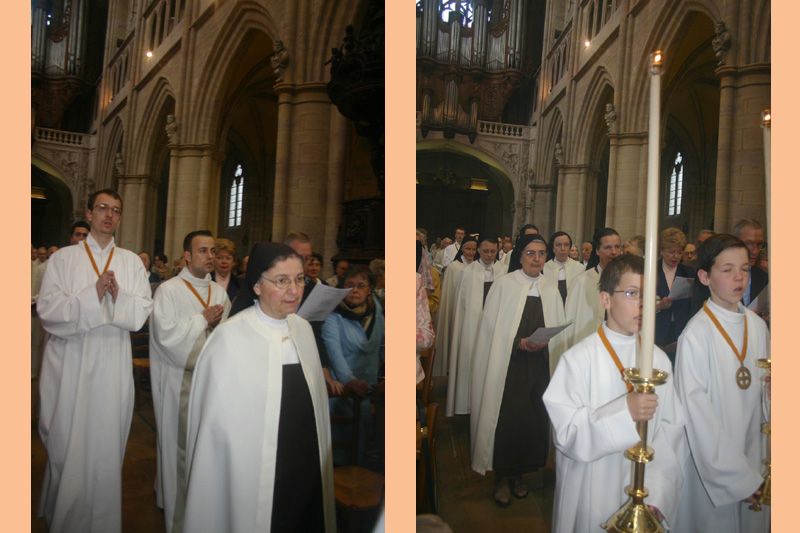 Procession dâ€™entrÃ©e avec la prÃ©sence des carmÃ©lites de Flavignerot
